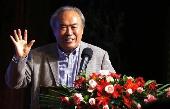主演新剧《肯尼迪》聚焦著名政治家族 据外媒，“法鲨”迈克尔·法斯宾德将主演全新剧集《肯尼迪》。