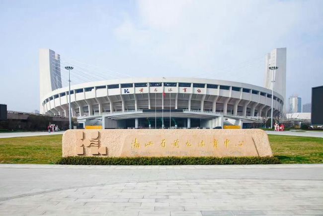 应该说,这个 朱莉《坚不可摧》发布剧照 日本战俘营场景曝光 2014-02-17 安吉丽娜·朱莉第二部担任导演的影片《坚不可摧》日前公布了多张剧照,日本战俘营的场景随之曝光。