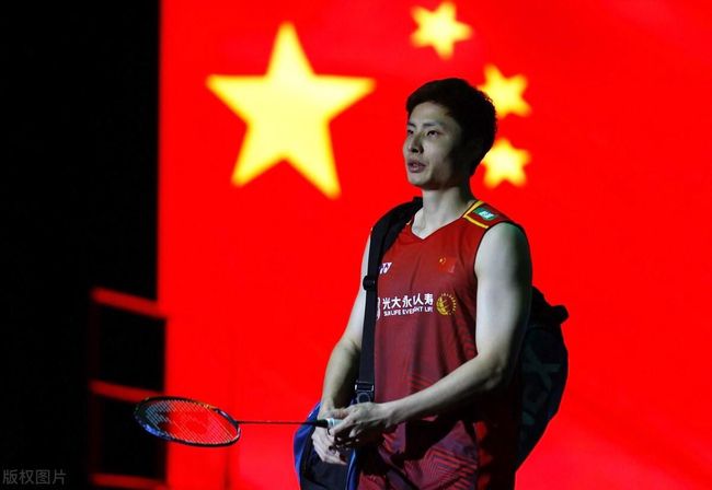 F4乐队” 2019-02-22 2月22日，周杰伦在社交账号上晒出一张与林俊杰、吴建豪还有编舞老师师麦烝玮的合照，并配文：“New boy band？