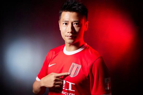 首次来到库栢查斯养老院的乔伊丝误入一个侦探小组,于是,四个“再就业”的退休老人开始了一系列的探案活动,直到一起真正的谋杀案发生在他们身边,他们漫不经心的侦探工作发生了惊心动魄的转折。
