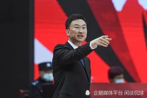 如果这一传言成为现实，“吸金石”吉卜力将为多玩 吉卜力新作贴近生活 宫崎骏与儿子意见不一致 2011-07-09 由日本漫画大师宫崎骏担当编剧，他的儿子宫崎吾朗担当导演的吉卜力最新力作《虞美人盛开的山坡》7月8日在横滨市神奈川县的近代文学馆内举办一场高中生限定试映会，导演宫崎吾朗与IT公司Dwango的董事长川 又有新壁纸！