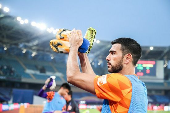 除了诺兰等少数具有品牌效应的导演外，鲜有创作者投入开发全新IP。