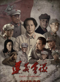 距离两人错过话剧版《戏台》的合作，已整整十年。