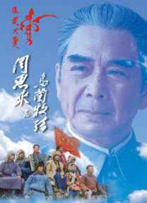 反派深知李红旗擅长地面缠斗，特意打碎啤酒瓶制造满地碎玻璃的场景，让对抗更显惨烈与真实。