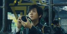 小罗伯特·唐尼合照搞怪。