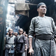 胡歌新片《三滴血》错位之痛2025-11-20 《三滴血》首映礼泪目全场 胡歌、文淇绝境救子2025-11-15 《三滴血》曝终极预告 胡歌文淇拼尽全力绝境救子2025-11-14 欧豪献声《三滴血》 胡歌文淇寻子路照亮人性归途2025-11-10 《三滴血》发布角色特辑 胡歌文淇深陷拐卖漩涡2025-11-05 《三滴血》曝预告 胡歌文淇身陷迷局直面人性选择2025-10-20 热门新闻 食物和爱都不可辜负！